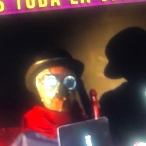 Meet your Posher, Moises